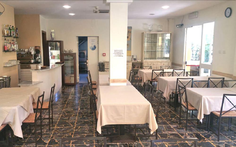 Hotel Illi Marina di Massa Ngoại thất bức ảnh
